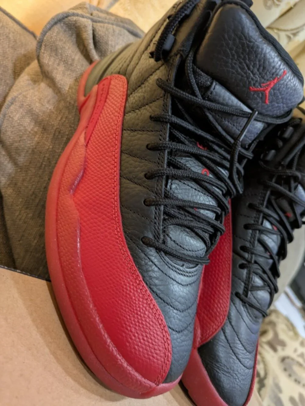 Nike Air Jordan 12 Retro Black/Red Sneakers Size 8 Excellent Condition With Box
